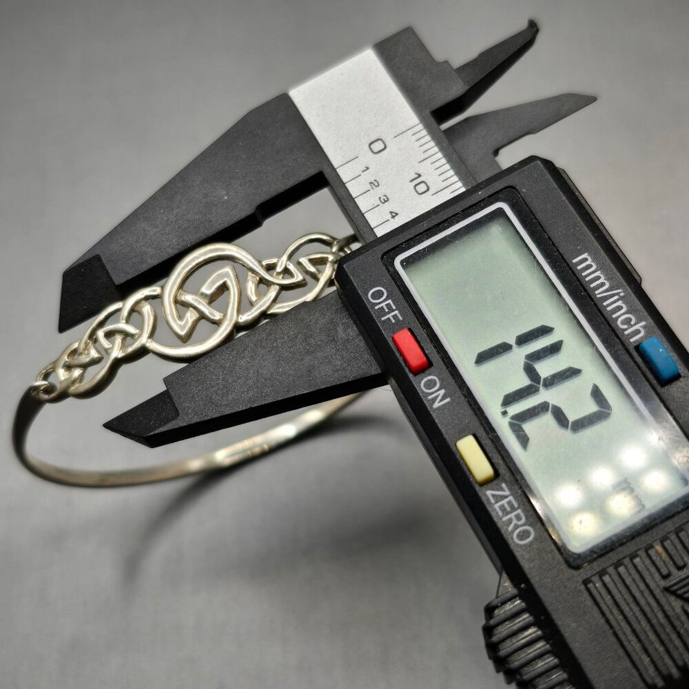 VTG Sterling Silver 925 Celtic Knot Bracelet 7" Hinged Design 10.33g - Picture 10 of 11